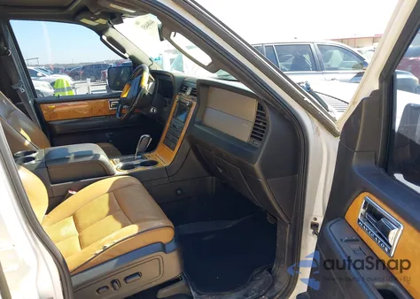 2011 Lincoln Navigator from USA, damaged, VIN 5LMJJ2J54BEJ03380